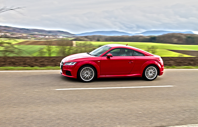 Audi TT (8S) 2.0 TFSI